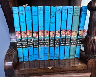The hardy boys series books 24,49,51,10,7,23,45,52,47,6,12,9