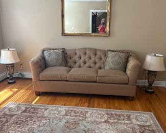 Lovely gold mirror , any room any spot 