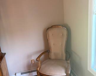 Arm chair is part of dining room set 2 head chairs 