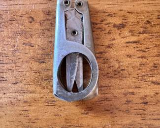 folding scissors