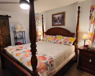 King Size Bed with Serta Mattress