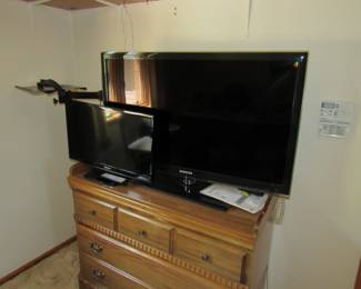 flat screen TVs