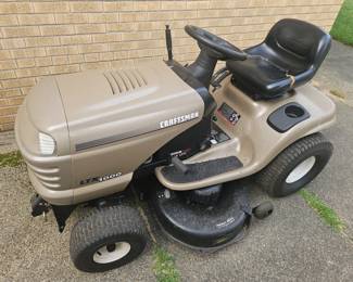 Craftsman 18HP Koehler lawn mower / good running condition 
