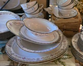 Noritake Edgewood China Set