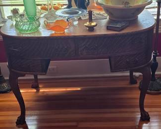 Beautiful Antique Carved Tiger Stripe Oak Desk 