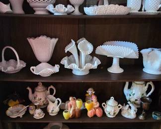 Home Decor - Milk Glass - Tea Pots