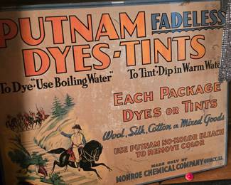Vintage Wooden Dye Box