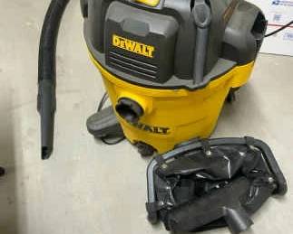 Dewalt Twelve Gallon Shop Vac