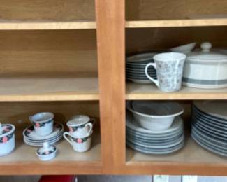 Dansk Concerto Dishes