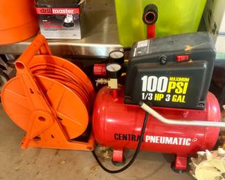 100 PSI air compressor