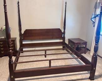 Bedroom set