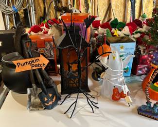 More Halloween decor!