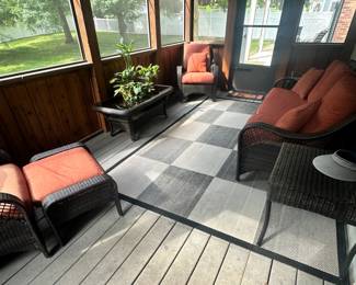 Outdoor living set - NICE!