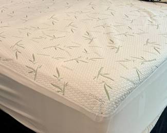 KING BED excellent shape