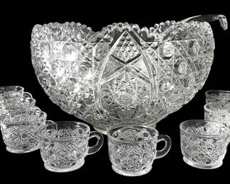 Large Daisy Button Punch Bowl Ladle With 13 Glasses