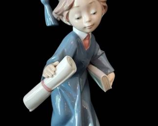 Lladro 6271 Graduation Figurine