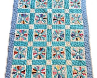 008 Hand Sewn Dresden Plate Quilt 65 X 79