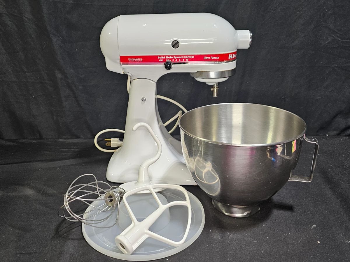 Kitchen Aid Tilt Head Stand Mixer KSM90WH