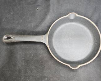 Vintage Unmarked Cast Iron Skillet