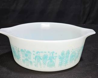Vtg PYREX White & Turq Butterprint Dish #472 1.5pt