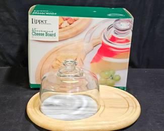 Lipper Beechwood Cheese Board w/ Glass Dome