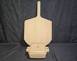 Wood Pizza Peel & Vtg Littonware Microwave Cooker