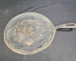 Vintage 1920-1939 Griswald Cast Iron Griddle #9