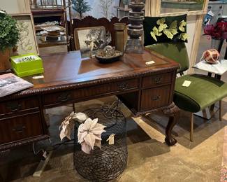 Great desk at a great price