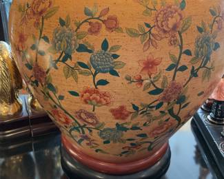 Large ceramic flower lamp 3’ tall $52.50 + tax
