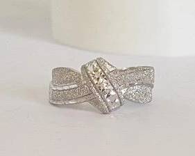 14K White Gold Etched Design Ring - Size 10 (3.1 Grams)
