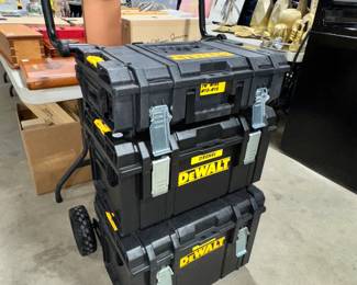 Dewalt Rolling Tool Chest with Tools Orlando Estate Auction