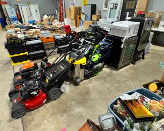 Lawn Mowers, Shop Vacs, Wine Coolers, Smokers and Tool Bins Orlando Estate Auction