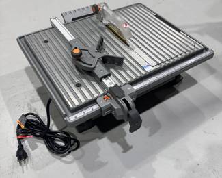 Lot 6 Ridgid Table Top Wet Tile Saw 7 