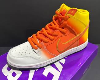Lot 131 Nike SB Dunk Candy Corn 9 5 Mens