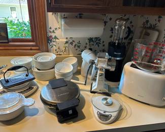 Kitchen items 