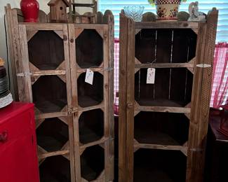 primitive furniture