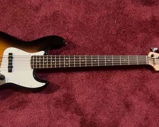 074 Squire Affinity 5string JBass