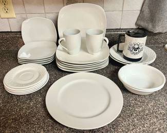 411 White Dishes