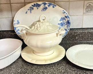 404 Serving Dishes