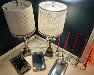 300 Ornate Lamps Decor