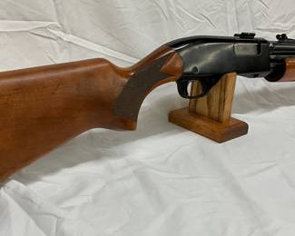 12 Gauge Pump-Action Shotgun