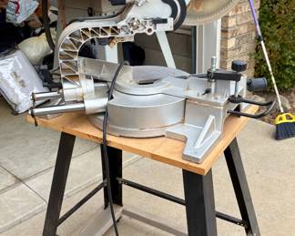Chicago power miter saw
