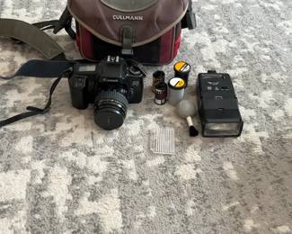 Canon EOS 1000F 35mm SLR Camera and Lens