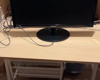 Samsung Computer Monitor and Mouse