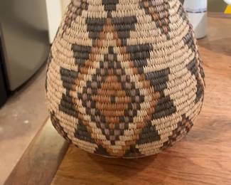 Handwoven Lidded African Zulu Basket