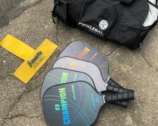 Pickleball Set with Bag, Paddles, and Balls