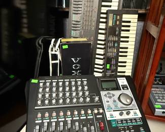 Tascam, Vox, Casio