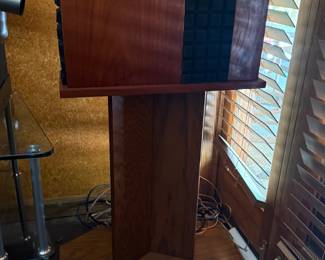 Speakers, including Bose