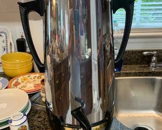 #172 Dormeyer Coffee Urn $20.00