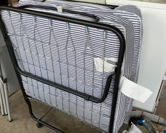#157 Twin Rollaway Bed $60.00